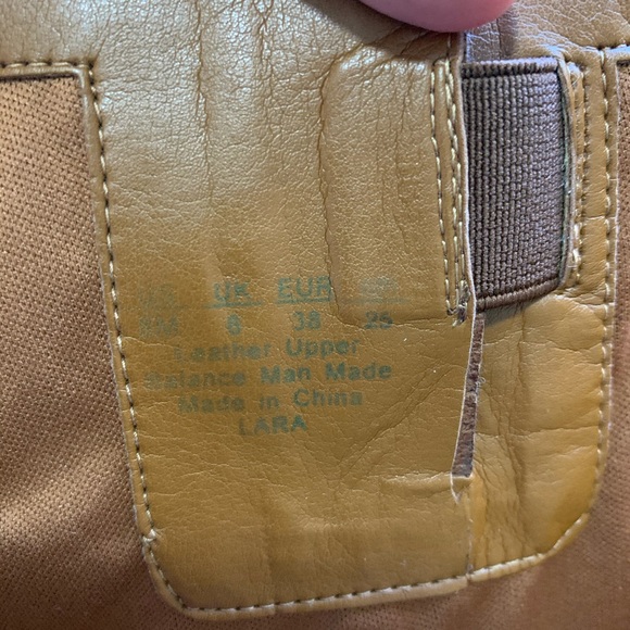 Tan long boots - Picture 2 of 8